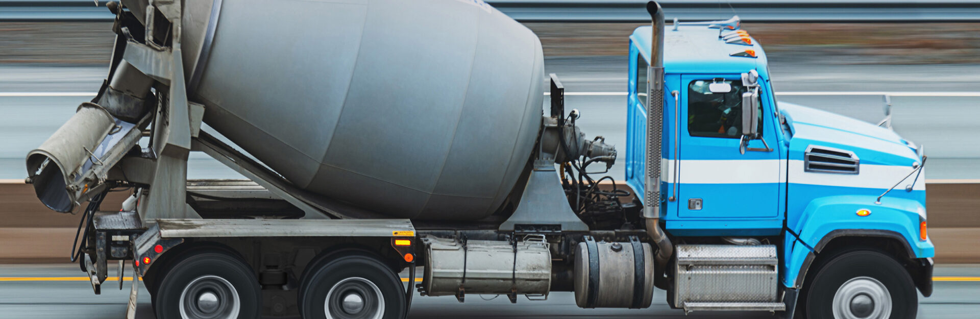 Cement mixer with Air Link chassis suspension