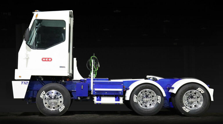 LSV EV Terminal Tractor