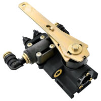 H01500 Chassis Leveling Valve with a push-to-connect fitting